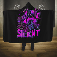 graffiti-skull-hooded-blanket-i-talk-i-smile-but-be-carefull-when-i-silent