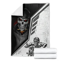 skull-blanket-riding-motocycle