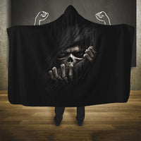 skull-hooded-blanket-evil-skeleton-look-inside