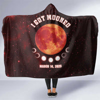 Blood Moon 2025 Hooded Blanket Total Lunar Eclipse