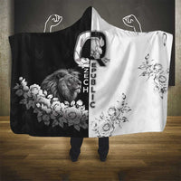 Czech Republic Hooded Blanket White Lion With Rose - Wonder Print Shop
