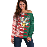 Custom USA And Mexico Football Off Shoulder Sweater Split Flag Golden Trophy Grunge