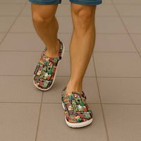 Hawaiian Santa Christmas Pattern Clogs Shoes Black Version - Wonder Print Shop