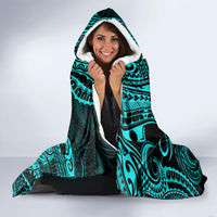 hawaii-king-kamehameha-hooded-blanket-polynesian-pattern-turquoise-version