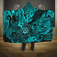 hawaii-shaka-sign-hooded-blanket-polynesian-pattern-turquoise-version