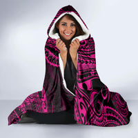 hawaii-shark-hooded-blanket-polynesian-pattern-pink-version