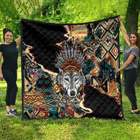 Native American Navajo Wolf Quilt Grunge Pattern