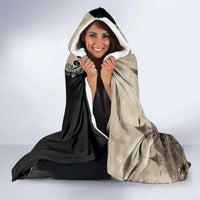 Kentucky Run For The Rose Hooded Blanket Beige Rose Floral