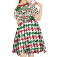 Funny Santa Claus Says Six Seven Kid Short Sleeve Dress Christmas Houndstooth Pattern - Wonder Print Shop