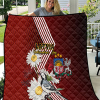 Latvia Independence Day Quilt Latvijas White Wagtail With Daisy Flowers - Wonder Print Shop