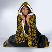 maryland-christmas-hooded-blanket-santa-claus-with-black-eyed-susan-flower