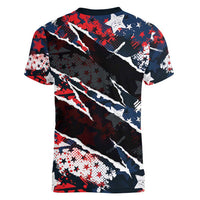 No Kings In America Since 1776 Women V-Neck T-Shirt Grunge Style - Wonder Print Shop