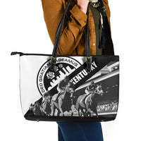 Kentucky Leather Tote Bag Deo gratiam habeamus - Wonder Print Shop