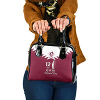 personalised-qatar-national-day-shoulder-handbag-dawlat-qatar-map-islamic-pattern