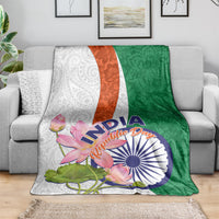 india-republic-day-blanket-lotus-floral-paisley-pattern