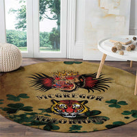 The Irishman-Notorious Round Carpet Old School Tattoos and Shamrocks Grunge Style