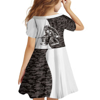Funny Bigfoot Gray Military Texture Fish Family Matching Summer Maxi Dress and Hawaiian Shirt - Wonder Print Shop