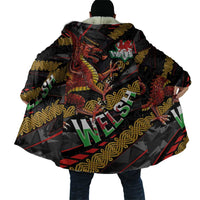 Welsh Celtic Cloak Wales Y Ddraig Goch with Celtic Knot Sporty - Wonder Print Shop