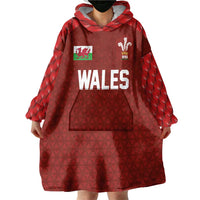 Custom Wales Rugby-The Three Feathers Wearable Blanket Hoodie Go Champions