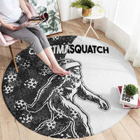 Funny Christmasquatch Camouflage of Snowflakes Round Carpet