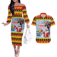 Deutschland Frohe Weihnachten Couples Matching Off The Shoulder Long Sleeve Dress and Hawaiian Shirt Funny Der Weihnachtsmann and Krampus Drink Beer Together - Wonder Print Shop