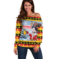 Deutschland Frohe Weihnachten Off Shoulder Sweater Funny Der Weihnachtsmann and Krampus Drink Beer Together - Wonder Print Shop