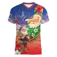 Dominican Republic Christmas Women V-Neck T-Shirt Santa Relaxing On The Beach - Wonder Print Shop