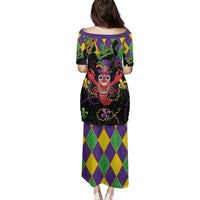 Mardi Gras Crawfish Family Matching Puletasi and Hawaiian Shirt On Tuesdays We Wear Beads - Wonder Print Shop