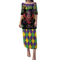 Mardi Gras Crawfish Puletasi On Tuesdays We Wear Beads - Wonder Print Shop