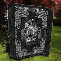 Personalized Denbighshire Sir Ddinbych Quilt Black Gatehouse Denbigh Castle Celtic-inspired - Wonder Print Shop