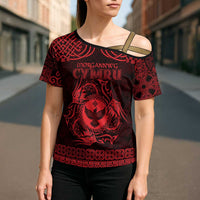 Personalized Glamorgan Morgannwg Cross Shoulder Shirt Red Raven Celtic-inspired - Wonder Print Shop