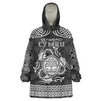 Personalized Radnorshire Sir Faesyfed Wearable Blanket Hoodie Black Oak Tree Of Life Celtic-inspired - Wonder Print Shop