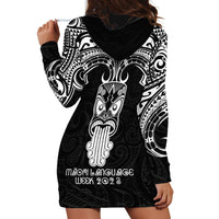 New Zealand Te Reo Maori Hoodie Dress Kia Kaha Maori Language Week Black Style - Wonder Print Shop