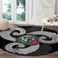 Six Celtic Countries Heritage Round Carpet Black Celtic Knot Triskelion - Wonder Print Shop