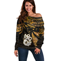 Maori Off Shoulder Sweater Matariki Stars Manaia with Paua Shell - Gold - Wonder Print Shop