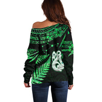 Maori Off Shoulder Sweater Matariki Stars Manaia with Paua Shell - Green - Wonder Print Shop
