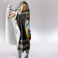 Kuwait Hawk of Quraish With Al Sadu Pattern Personalized Hooded Blanket