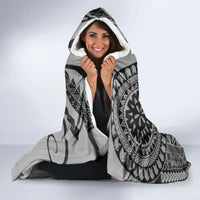 samoa-siapo-arty-hooded-blanket-black-style