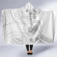personalised-samoa-white-sunday-hooded-blanket-manuia-le-aso-sa-o-tamaiti-polynesian-plumeria
