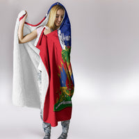 personalised-haiti-independence-day-hooded-blanket-ayiti-national-emblem-with-polynesian-pattern