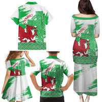 Grunge Green Wales Family Matching Puletasi and Hawaiian Shirt Celtic Cross Welsh Red Dragon - Wonder Print Shop