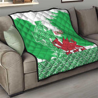 Grunge Green Wales Quilt Celtic Cross Welsh Red Dragon - Wonder Print Shop