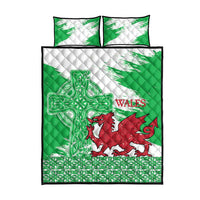 Grunge Green Wales Quilt Bed Set Celtic Cross Welsh Red Dragon - Wonder Print Shop