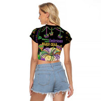 Happy And Delicious Mardi Gras Raglan Cropped T Shirt King Cake And Luxury Beadeds - Wonder Print Shop
