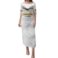 Custom Venezuela Football Family Matching Puletasi and Hawaiian Shirt Come On La Vinotinto White