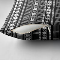 Pano De Terra Motifs Cabo Verde Pillow Cover Black Color