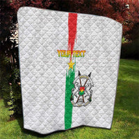 Custom Burkina Faso Football Quilt Grunge Style