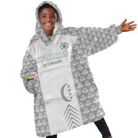 Custom Comoros Football Kid Wearable Blanket Hoodie Go Champions White Les Coelacantes - Wonder Print Shop