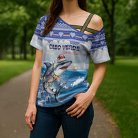 Personalized Cape Verde Football Christmas Cross Shoulder Shirt Feliz Natal Tubaroes Azuis - Wonder Print Shop