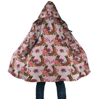 Kentucky Lucky Horseshoe Floral Cloak Vintage Western Pattern